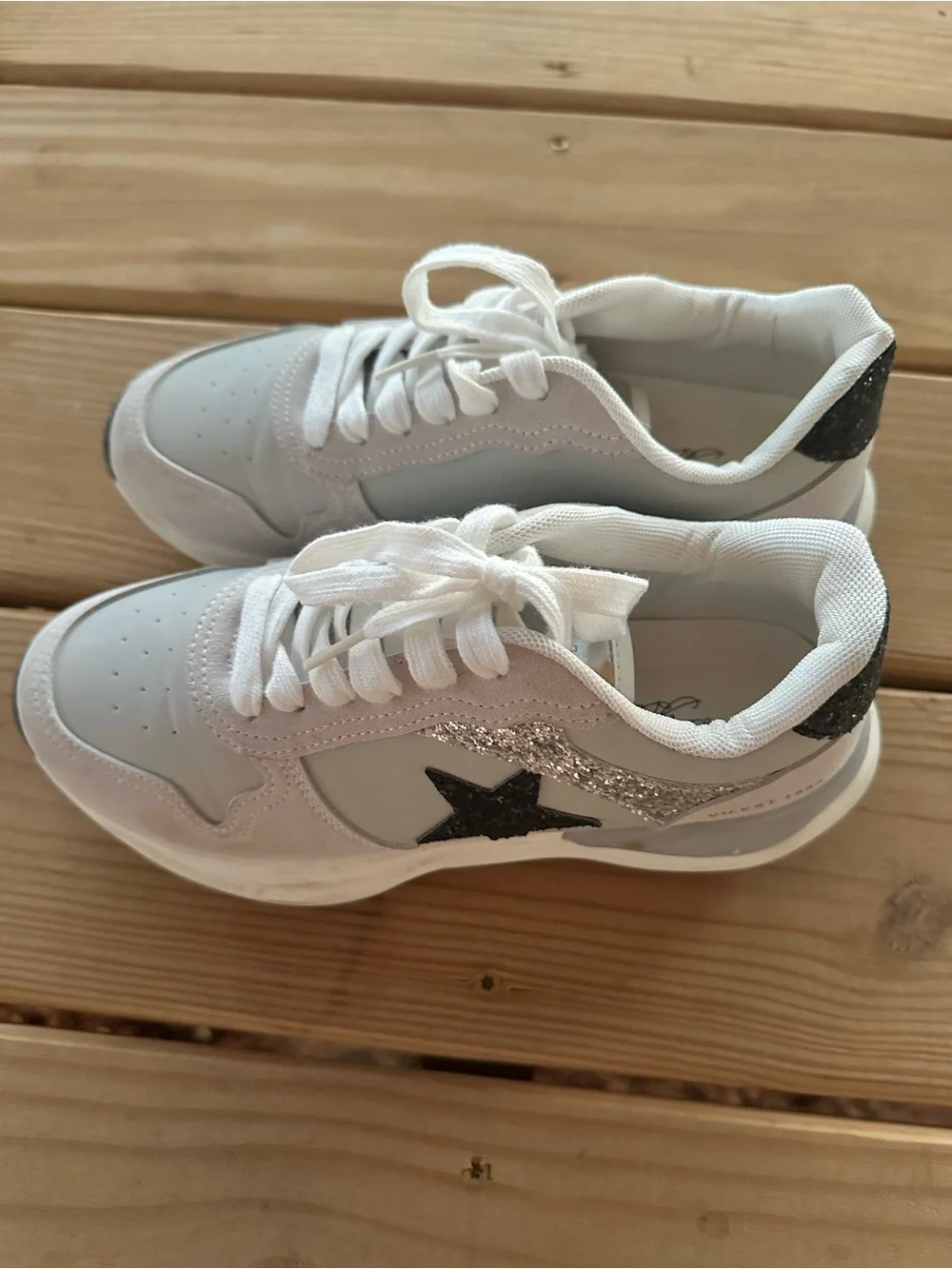 Vintage Havana Run Sneakers